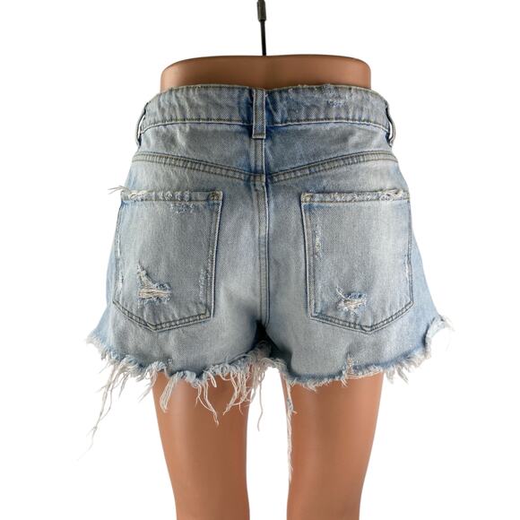 Zara Womens Blue Distressed Mid Rise Light Wash Fray Cut Off Denim Jean Shorts 4 - Picture 2 of 3